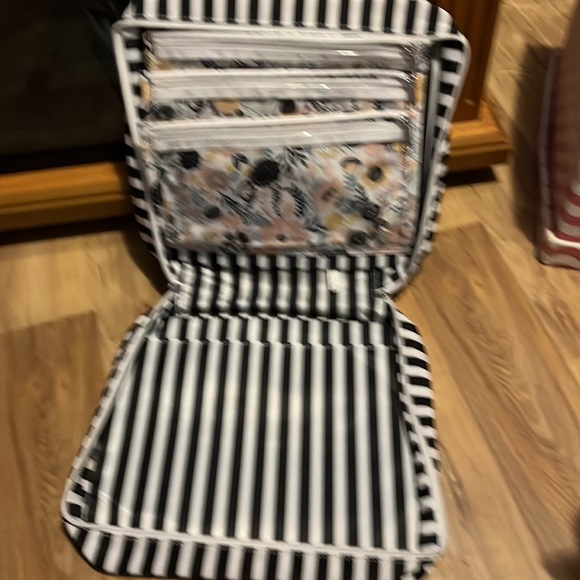 Mini Sampler Bundle - Picture 11 of 13